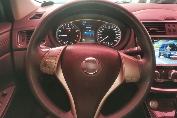 Used Nissan Tiida 2019 1.6L CVT Smart Drive Version China VI Standard Steering Wheel