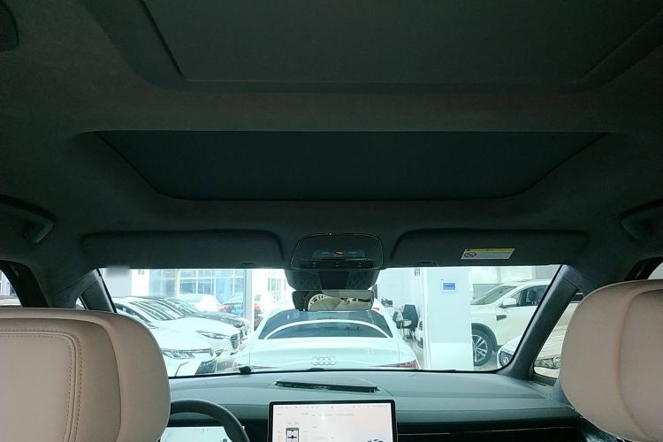 Used Zeekr 009 2022 WE Edition
