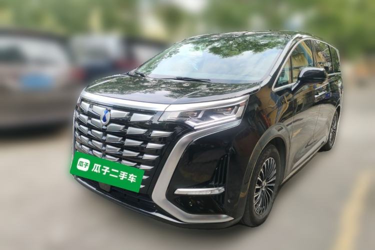 Used Denza D9 2022 DM-i 1040 Prestige Model