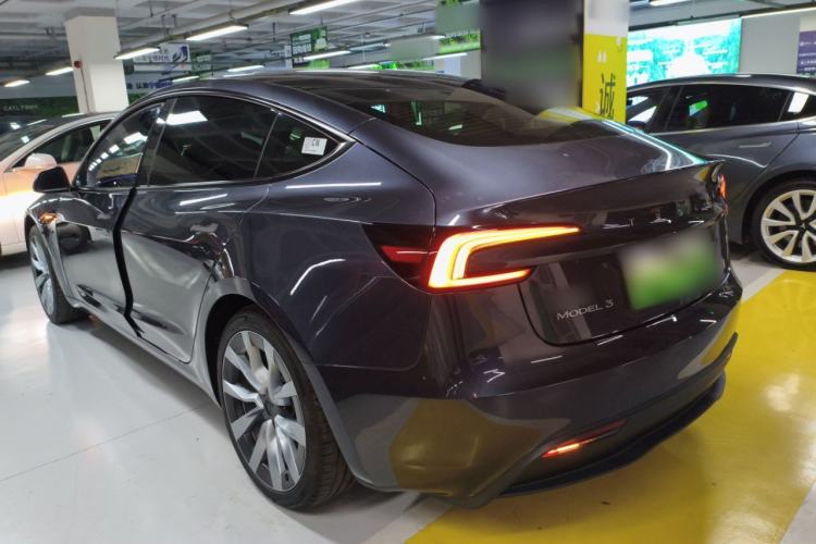 Used Tesla Model 3 2023 Rear-Wheel-Drive Version
