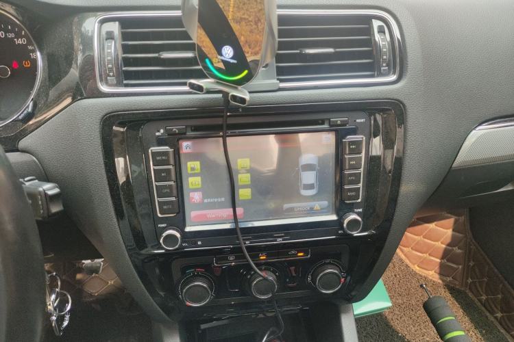 Used Volkswagen Sagitar 2015 1.6L Manual Comfort Model