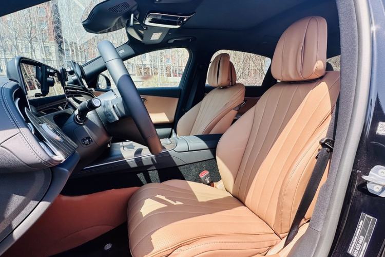 Used Mercedes-Benz E-Class 2025 E 300 L Stylish Model Interior 7