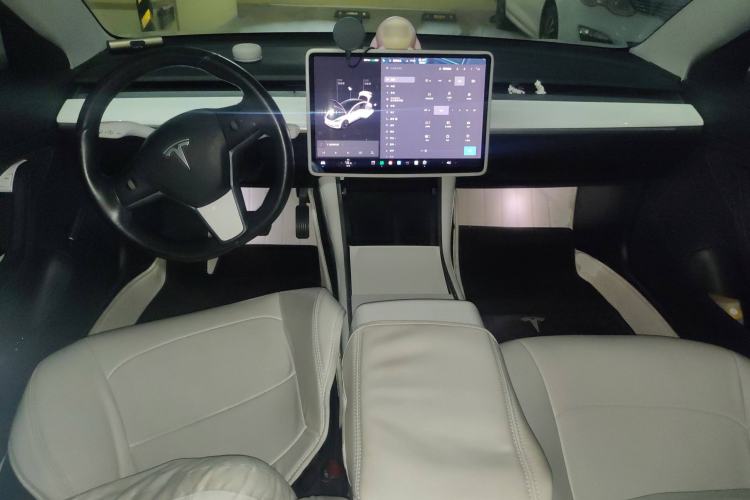 Used Tesla Model 3 2019 Long-Range All-Wheel-Drive Version
