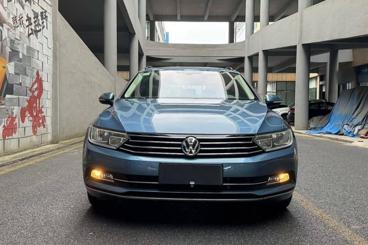 Used Volkswagen Variant 2018 380TSI Two-Wheel Drive Comfort Edition