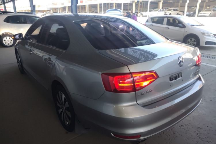 Used Volkswagen Sagitar 2015 230TSI Automatic Luxury Model