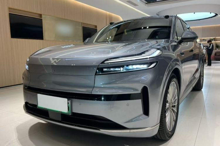 Used ONVO Luxeed L90 2025 Model—Max Six-Seater Version
