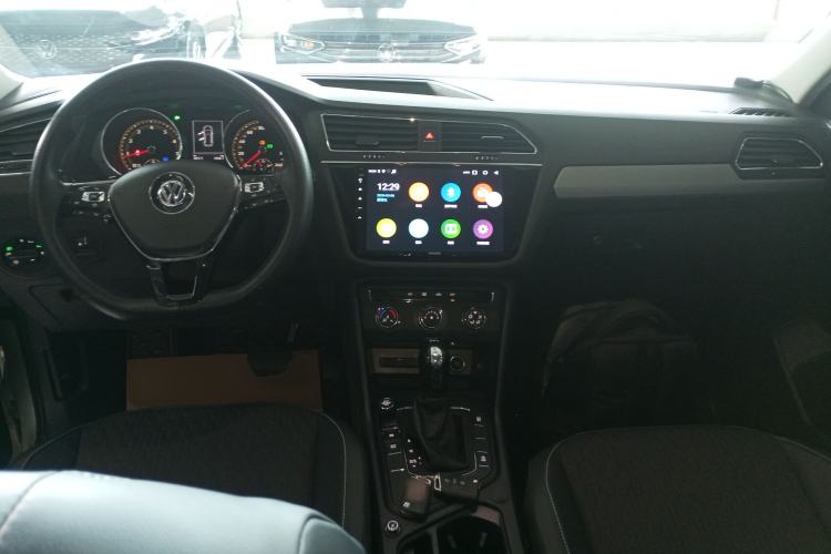 Used Volkswagen Tiguan L 2020 330TSI Automatic Two-Wheel Drive Luxury Edition China VI Standard
