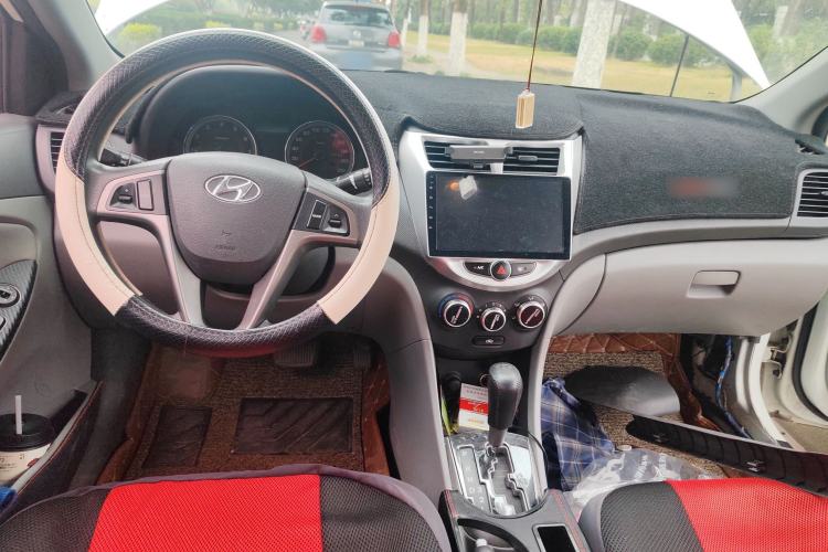 Used Hyundai Verna (older generation) 2016 1.4L Automatic Leading-Edge GLX