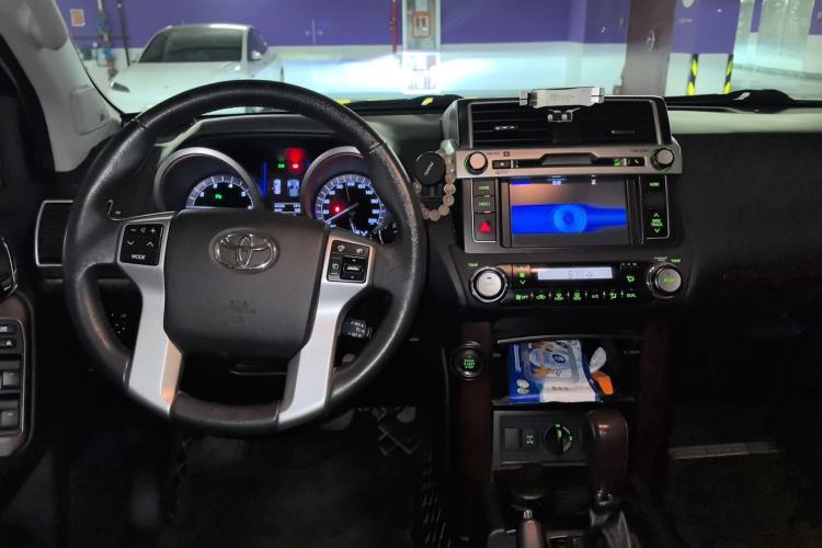 Used Toyota Prado 2016 3.5L Automatic TX-L NAVI Center Console