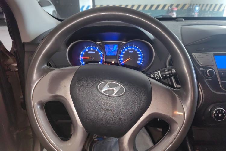 Used Hyundai ix35 2012 2.0L Manual Two-Wheel Drive New Edition GL