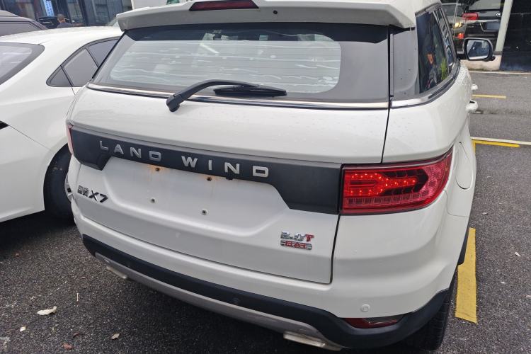 Used Land X7 2016 2.0T Panoramic Prestige Edition Rear