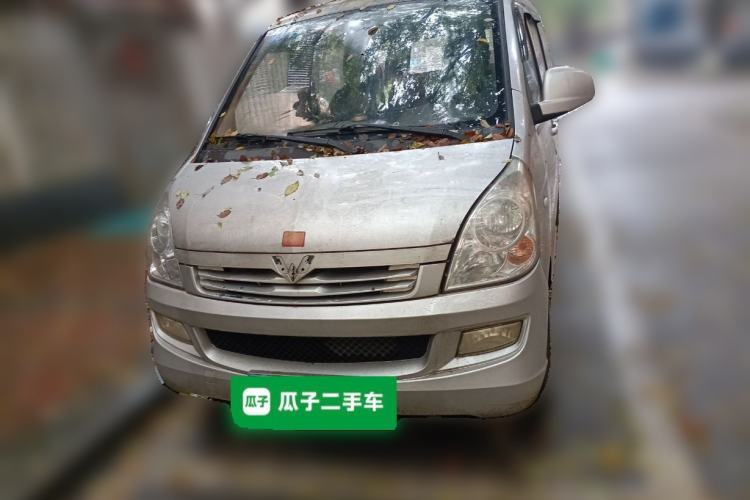 Used Wuling Rongguang 2014 1.2L S Base Model
