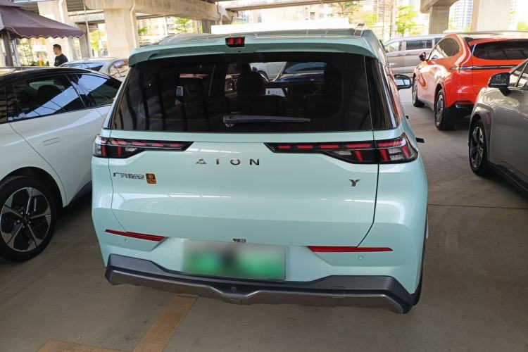 Used AION Y 2022 70 Tech Edition Lithium Iron Phosphate
