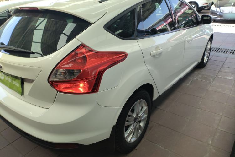 Used Ford Focus 2012 Hatchback 1.6L Automatic Comfort Model Rear Right 45 Deg