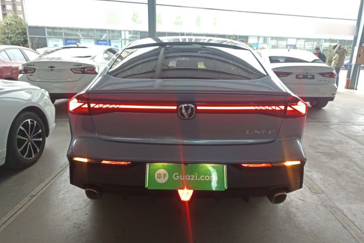 Used Changan UNI-V iDD 2023 ZhiDian iDD 1.5T 113km ZhiKu Model
