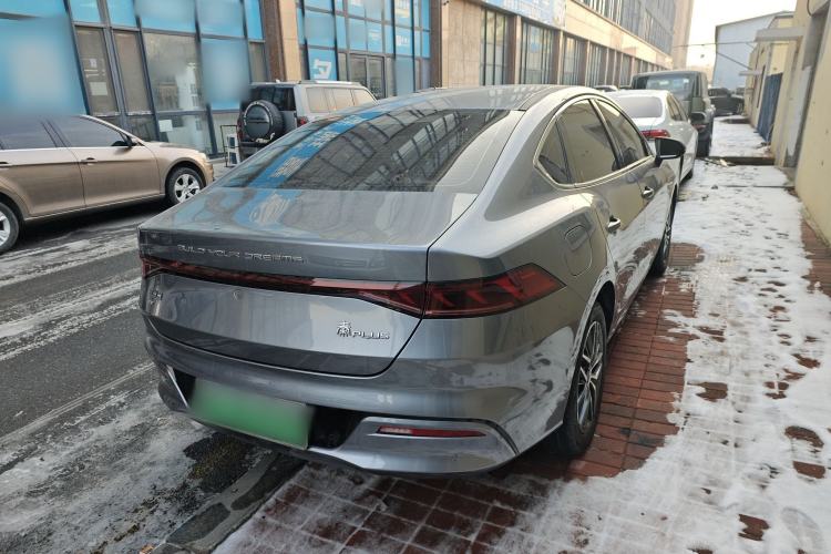 Used BYD Qin PLUS 2024 Honor Edition EV 420KM Leading Model
