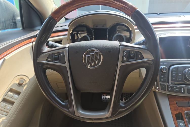 Used Buick LaCrosse 2011 2.4L SIDI Luxury Edition
