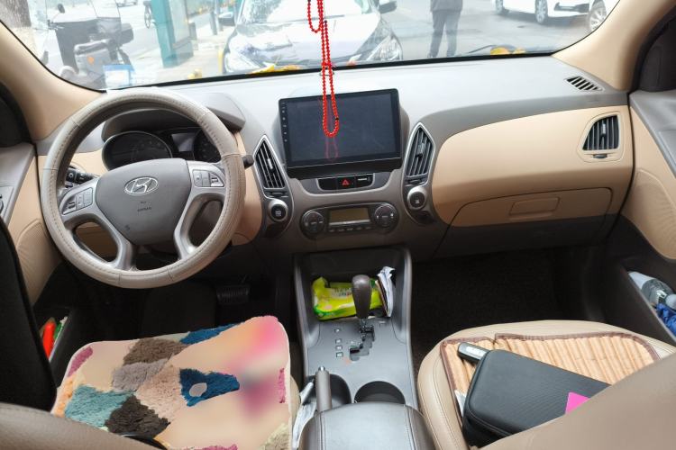 Used Hyundai ix35 2010 2.0L Automatic Two-Wheel Drive Elite Edition GLS
