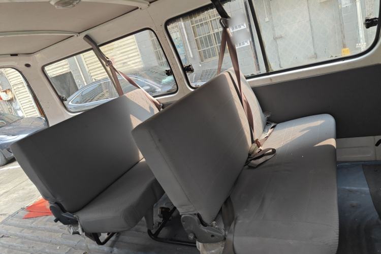 Used Jinbei Hiace 2014 2.0L Fifth-Generation Power King Classic V19 Left Rear Seat