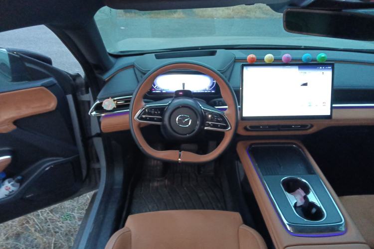 Used Mazda EZ-6 2024 Range-Extended 200 Luxury Edition