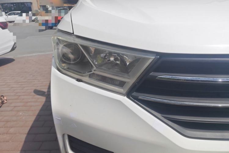 Used Wuling Hongguang 2019 1.5L S Comfort Edition China VI LAR Right Front Headlight