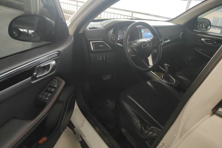 Used Zotye Domy X5 2015 1.5T CVT Landlord Model China IV Standard Driver Seat