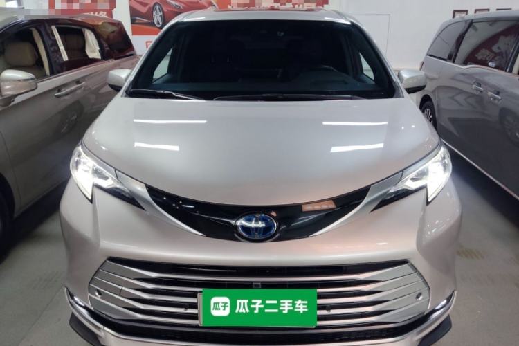 Used Toyota SIENNA 2021 2.5L Hybrid Platinum Edition