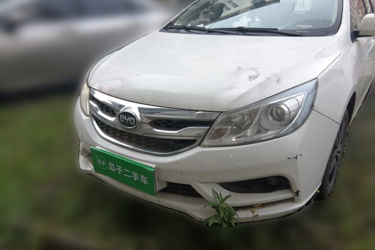 Used BYD Surui 2015 Revised Version 1.5L Manual Luxury Edition
