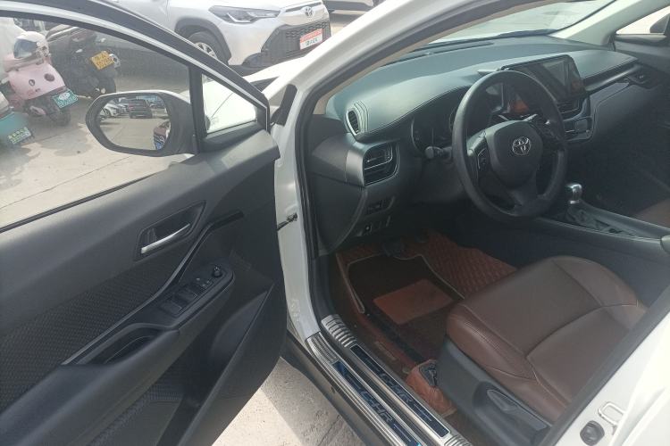 Used Toyota C-HR 2020 2.0L Comfort Edition Driver Seat