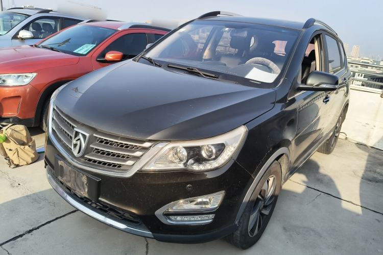 Used Baojun 560 2015 1.8L manual luxury version