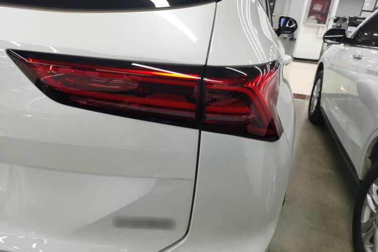 Used Haval H6 2024 1.5T Two-Wheel Drive Max Right Rear Taillight