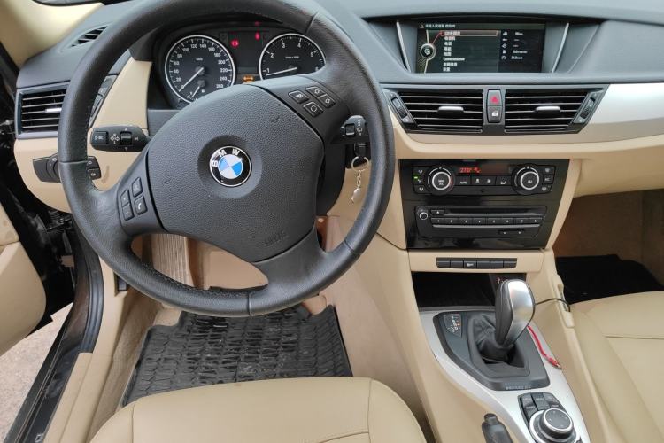 Used BMW X1 2012 sDrive18i Luxury Edition