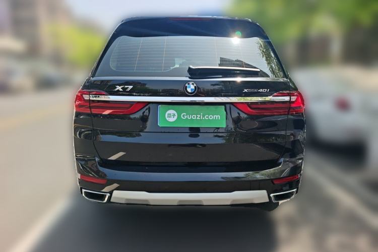 Used BMW X7 2021 xDrive40i Luxury Package with Leading Features