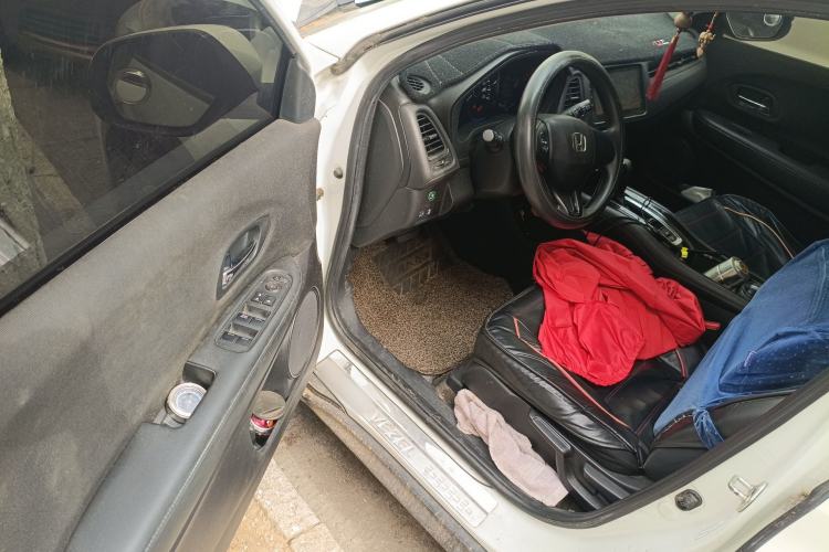 Used Honda Vezel 2015 1.5L CVT two-wheel drive Comfort trim Driver Seat