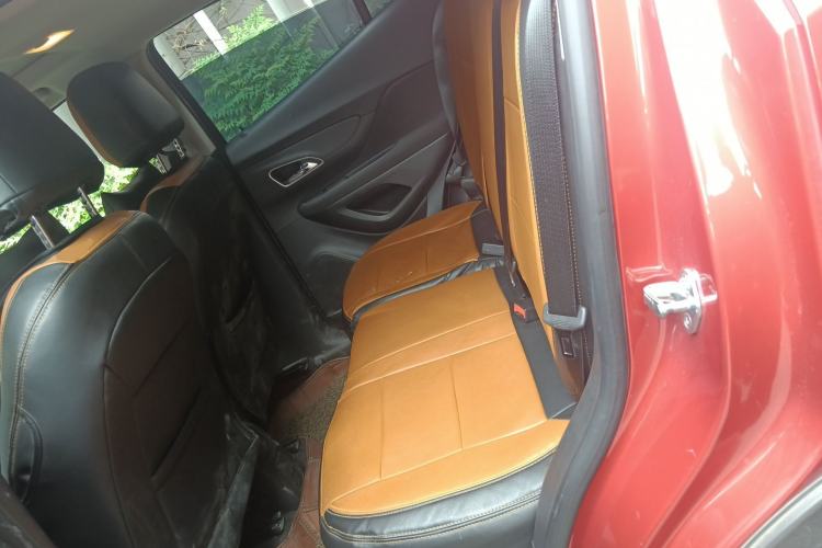 Used Buick Encore 2015 1.4T Automatic Two-Wheel Drive Urban Elite Version Left Rear Seat