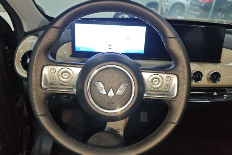 Used Wuling Bingo 2023 333 km Lingxi Connected Version
