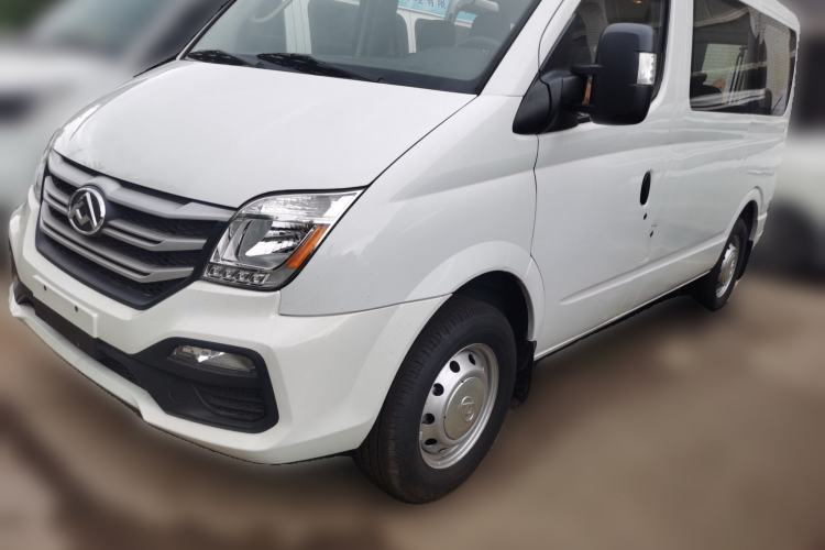 Used SAIC MAXUS Xintu V80 2025 Value Edition Aoyuntong 2.0T Manual Short Wheelbase Ultra-Low Roofline 127 Ps 5/6 Seats