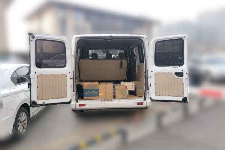 Used SAIC MAXUS Xintu V80 2024 Aotuntong 6MT Short-Wheelbase Ultra-Low Roof 127 Ps 5/6 Seats