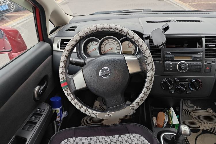 Used Nissan Tiida 2008 1.6L Manual Fashion Model
