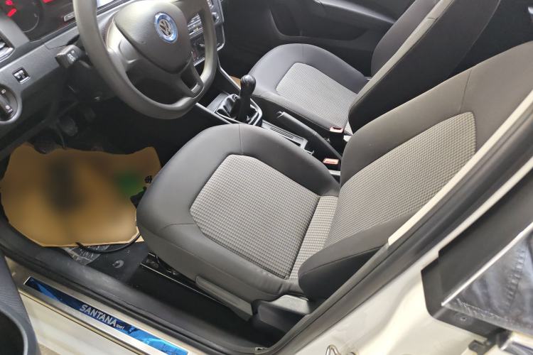 Used Volkswagen Santana 2016 1.6L Manual Fashion Edition
