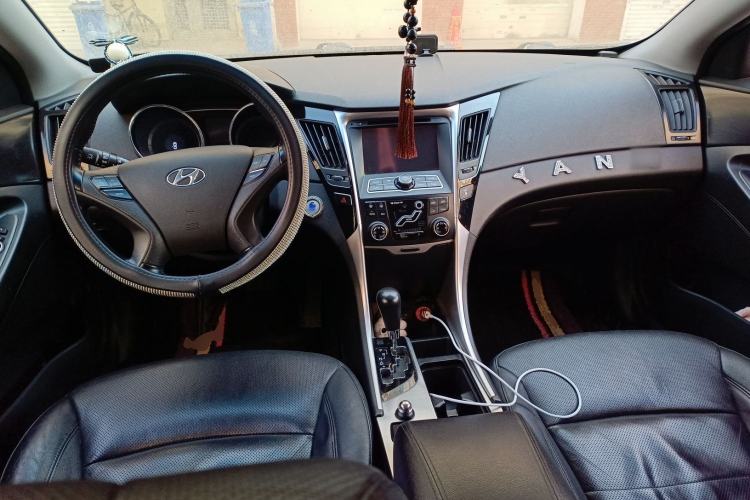 Used Hyundai Sonata 2013 2.0L Automatic Luxury Edition
