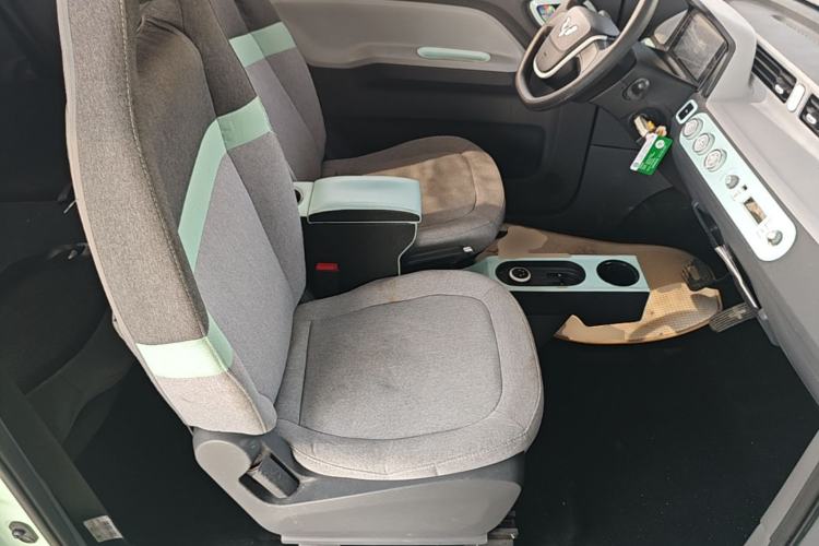 Used Wuling Hongguang MINIEV 2021 Macaron Premium Model – Lithium Iron Phosphate Right Front Seat