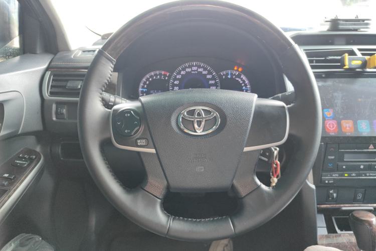 Used Toyota Camry 2016 2.0G 10th Anniversary Leading Edition Steering Wheel