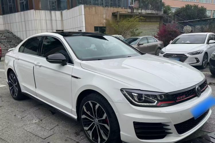 Used Volkswagen Lamando 2017 2.0T GTS Exterior 2