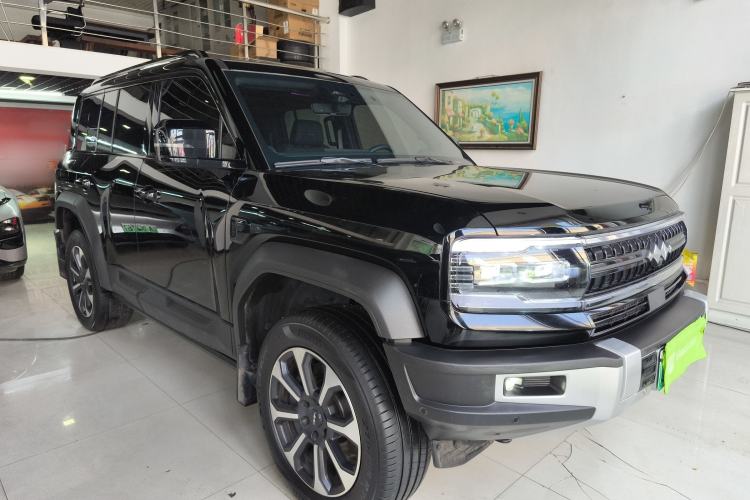 Used Formula Leopard 5 2023 Explore Edition