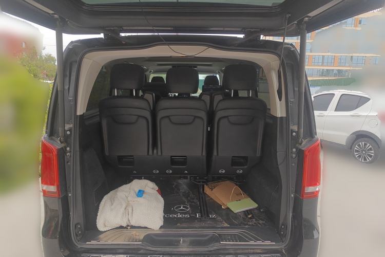 Used Mercedes-Benz V-Class 2020 V 260 L Long-wheelbase Luxury Edition Trunk