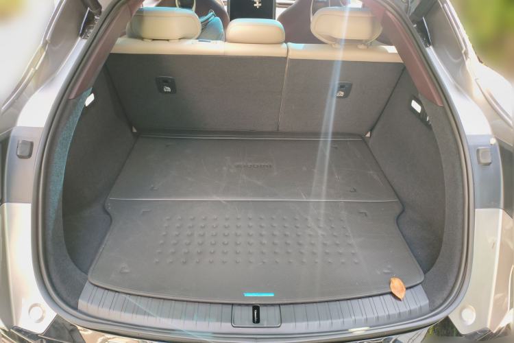 Used Xiaomi Auto YU7 2025 Ultra-Long Range High-Performance All-Wheel-Drive Max Edition
