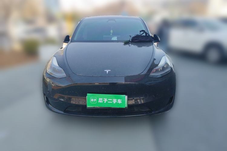 Used Tesla Model Y 2023 Rear-Wheel-Drive Version Front
