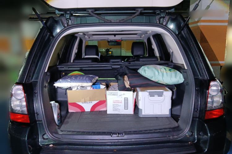 Used Land Rover Freelander 2 2011 3.2L i6 SE Gasoline Version Trunk