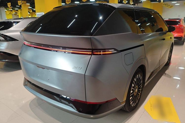 Used XPeng X9 2025 740 Ultra-Long Range Max